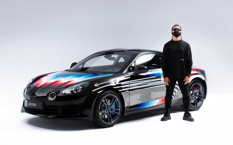 Аргентинский уличный художник превратил купе Alpine в арт-кар