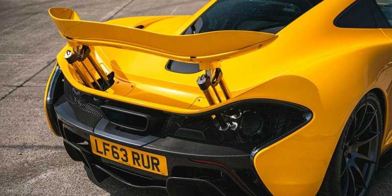 Первый экземпляр знаменитого супергибрида McLaren P1 продадут на аукционе