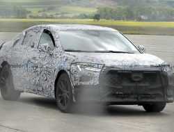 Ford начал испытания нового кросс-седана