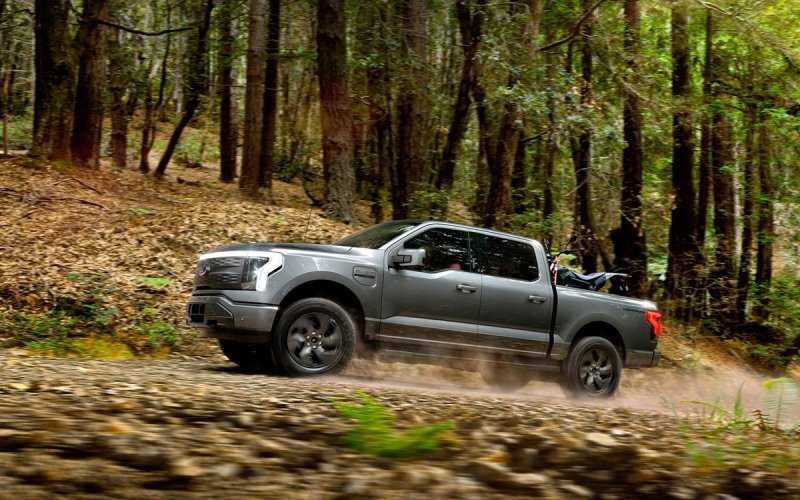 Ford представил 571-сильный электрический пикап F-150 Lightning