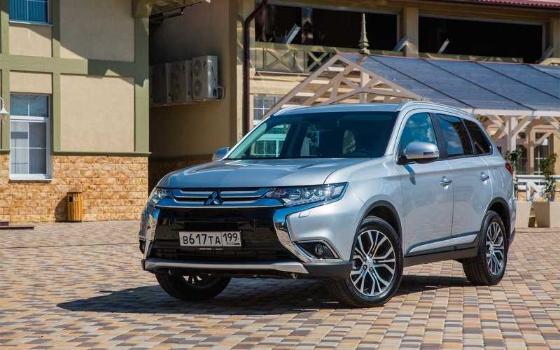 
            Mitsubishi отзовет в России 3,2 тыс. Outlander из-за проблем с тормозами
        
