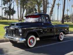 Пикап 1956 года сестры Майкла Джексона продали за $112 500