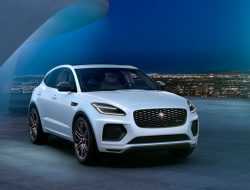 Jaguar привез в Россию спецверсию обновленного кроссовера E-Pace