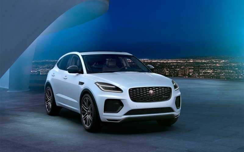 
            Jaguar привез в Россию спецверсию обновленного кроссовера E-Pace
        