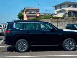 Стали известны подробности о платформе и коробке Toyota Land Cruiser 300