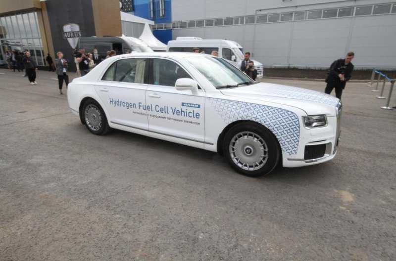 Aurus перевел седан Senat на водород — но такую машину нельзя купить