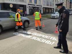 Водителям напомнили о необходимости снижать скорость вблизи школ