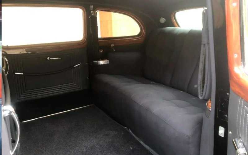 
            Редкий советский лимузин выставили на продажу за рекордные 57 млн рублей
        