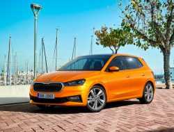 Новая Skoda Fabia: турбомоторы, сенсорные экраны и «умные» функции