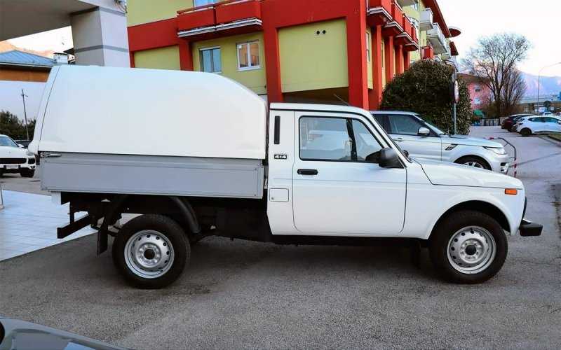 
            В Италии построили пикап Lada Niva почти за 2 млн рублей
        
