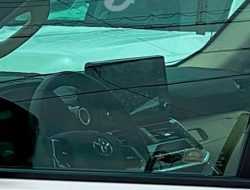 Фотошпионы засняли салон нового Toyota Land Cruiser 300