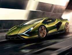 Lamborghini оснастит все свои модели электродвигателями через 3 года