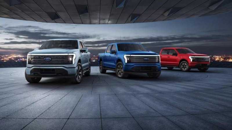 Электрический Ford F-150, первый электрокар Lamborghini и новая Toyota Tundra: главное за неделю