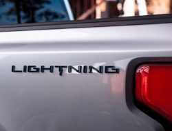 Ford раскрыл имя и дату премьеры электрического F-150