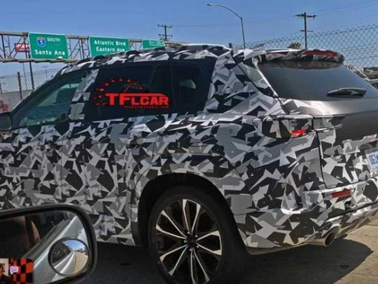 Фото нового поколения Mazda CX-5 попали в сеть