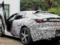 Geely готовит электрокар с ламбо-дверями. Он появится на рынке под маркой Zeekr