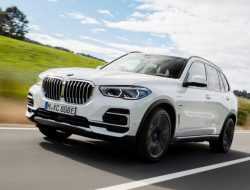 Гибридный BMW X5 оснастят экологичными шинами