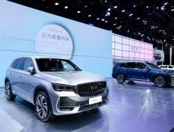 Известна стоимость нового кроссовера Geely, который появится в России
