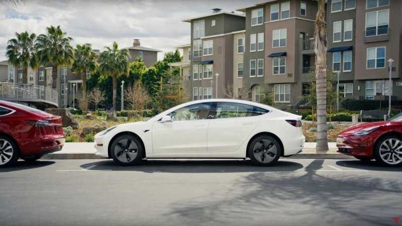 Каждый пятый владелец электрокаров возвращается обратно к автомобилям