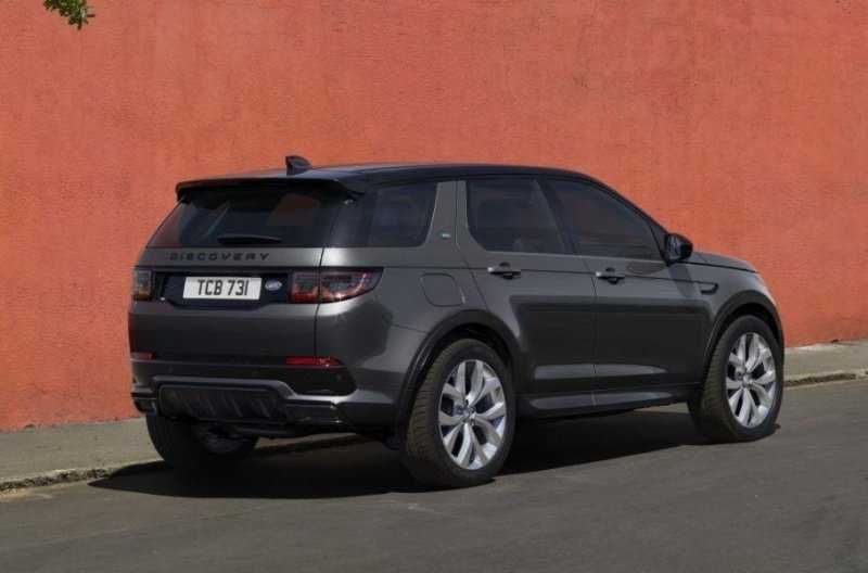 Land Rover раскрыла рублевые цены новых спецверсий Evoque и Discovery Sport
