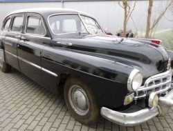 Лимузин ГАЗ, 40 лет простоявший в гараже, продают в Германии за два миллиона рублей