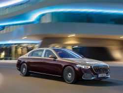 Mercedes-Benz показал Maybach S-класса с V12