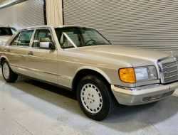 Mercedes-Benz W126 с пробегом 4700 км продают по цене нового GLA