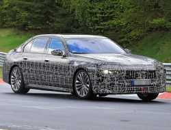 Немцы показали новое поколение седана BMW 7. Пока в камуфляже