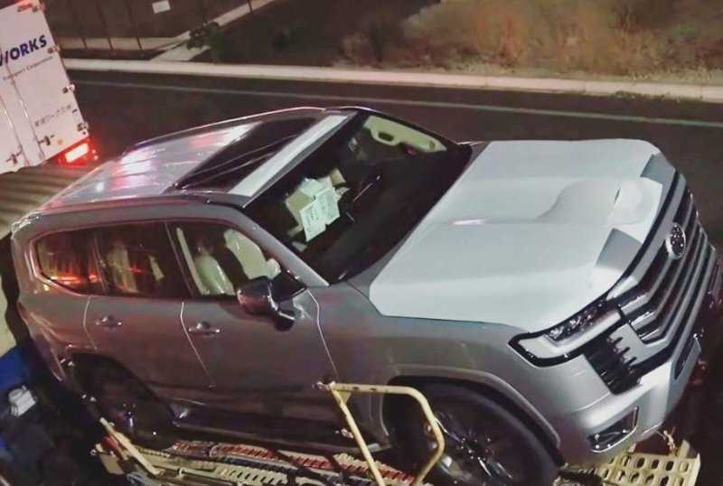 Новый Toyota Land Cruiser: появилась информация о платформе и коробке передач