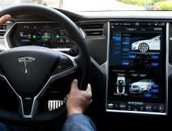 Почему сенсорные экраны в современных машинах — зло