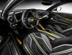 Польские тюнеры перешили салон Ferrari 812 Superfast