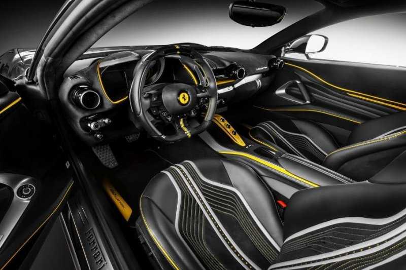 Польские тюнеры перешили салон Ferrari 812 Superfast