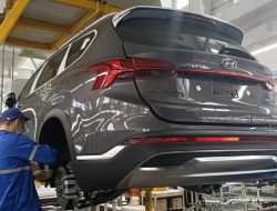 Российские атозаводы не остановят выпуск машин из-за нехватки деталей