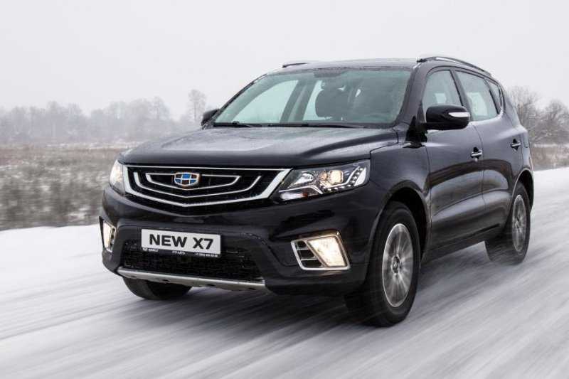 С российского рынка уберут популярный кроссовер Geely