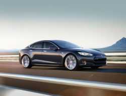 Tesla выплатит владельцам электрокаров по 16 тысяч долларов из-за медленной зарядки