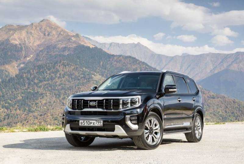 В России стартовали продажи улучшенного Kia Mohave: цены и комплектации