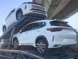 В России впервые заметили новый компактный кроссовер CheryExeed