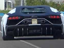 Видео: Lamborghini тестирует секретный суперкар