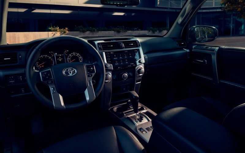 
            Toyota модернизировала внедорожник 4Runner
        