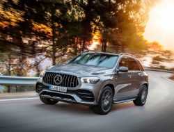 Mercedes отправит в ремонт более 1 тыс. кроссоверов в России