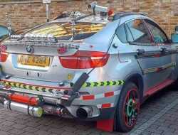 В Великобритании заметили очень странный BMW X6. Фото