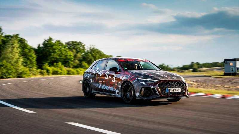 
            Audi рассказала о новом спортивном хэтчбеке и седане RS3
        