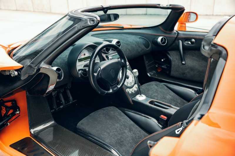 
            Одну из самых быстрых машин середины 2000-х продадут за $1 млн
        