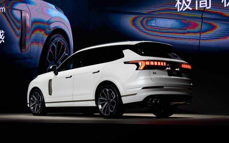
            Китайский Lynk & Co представил флагманский кроссовер на базе Volvo
        