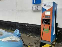 Власти рассказали, сколько стоит одна заправка для электрокаров