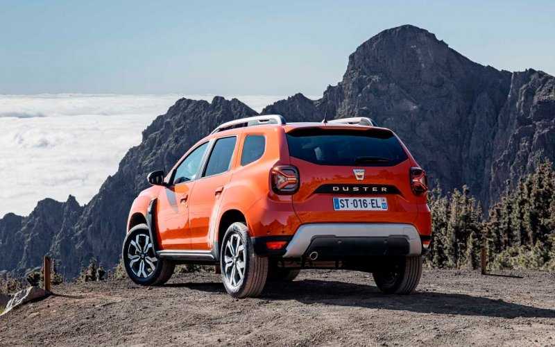 
            Кроссовер Dacia Duster обновился и получил роботизированную коробку
        