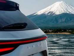 Lexus анонсировал премьеру кроссовера NX нового поколения
