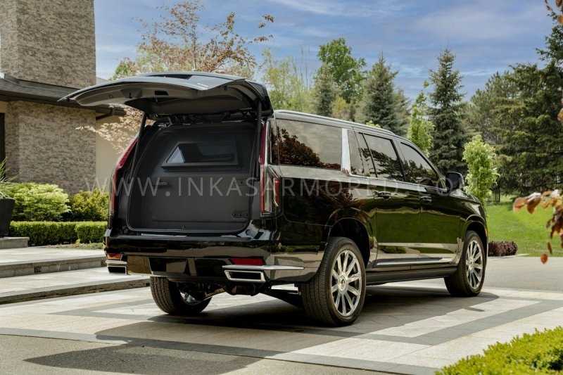 Новый Cadillac Escalade превратили в броневик. Видео