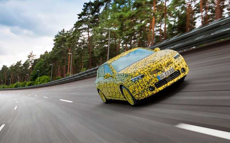 
            Opel рассказал об испытаниях новой Astra
        