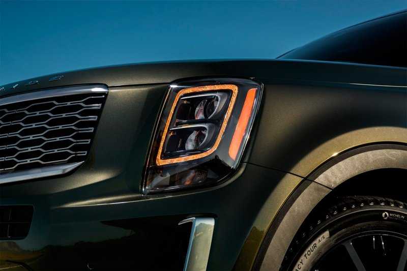 
            Kia обновила большой кроссовер Telluride
        